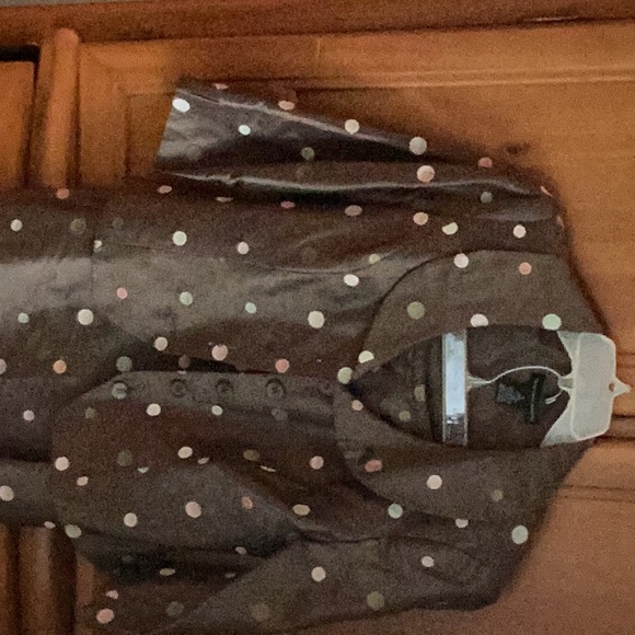 Very nice 100% Silk Spenser Jeremy suit like new. Suit/pastel colored dots. - Picture 3 of 7